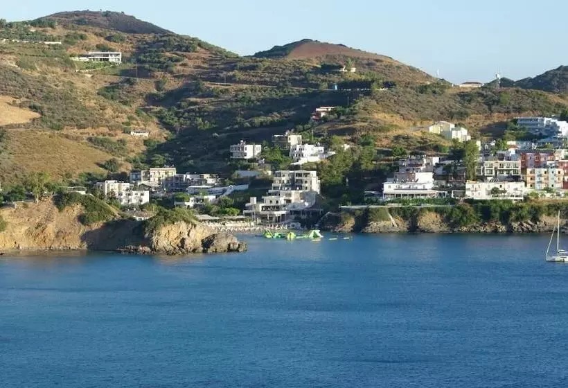 Hotelli Bali Diamond By Checkin Adults Only