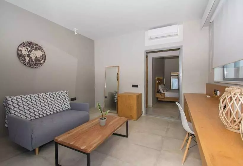 Hotelli Bali Diamond By Checkin Adults Only