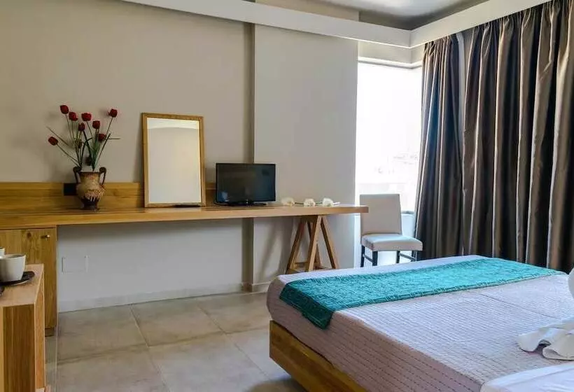 Hotelli Bali Diamond By Checkin Adults Only