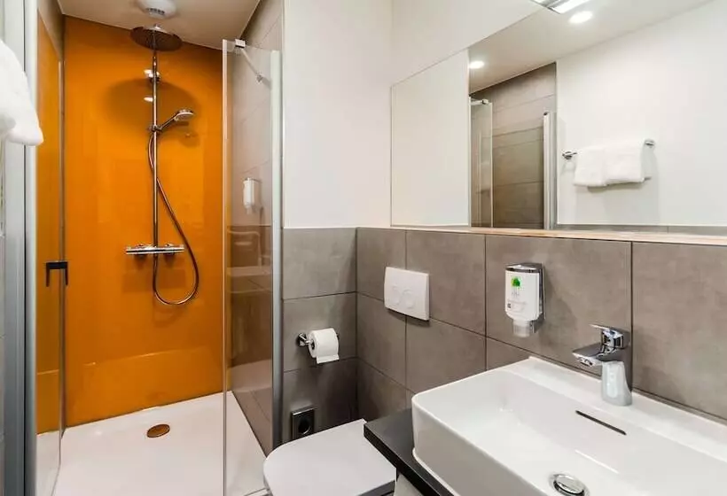 Hotelli Campanile Muenchen Sendling