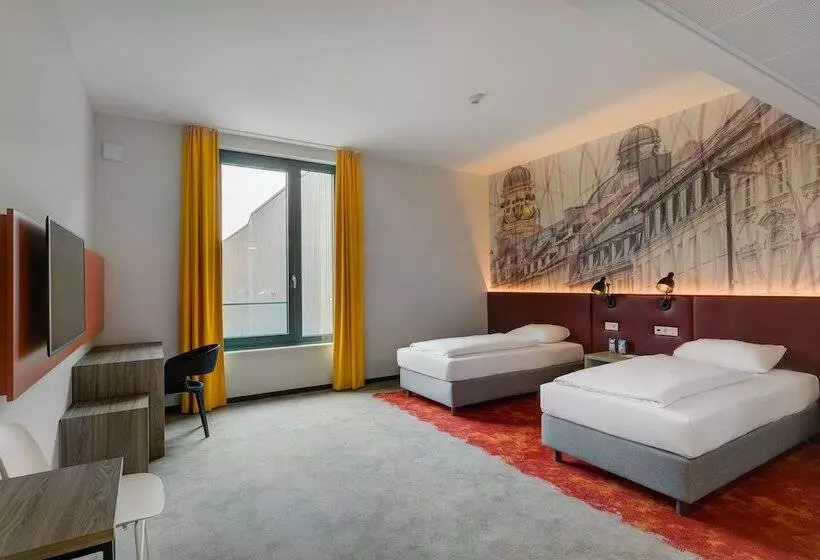 Hotelli Campanile Muenchen Sendling
