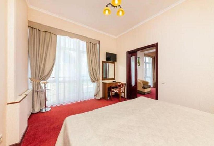 בית מלון כפרי Eurasia