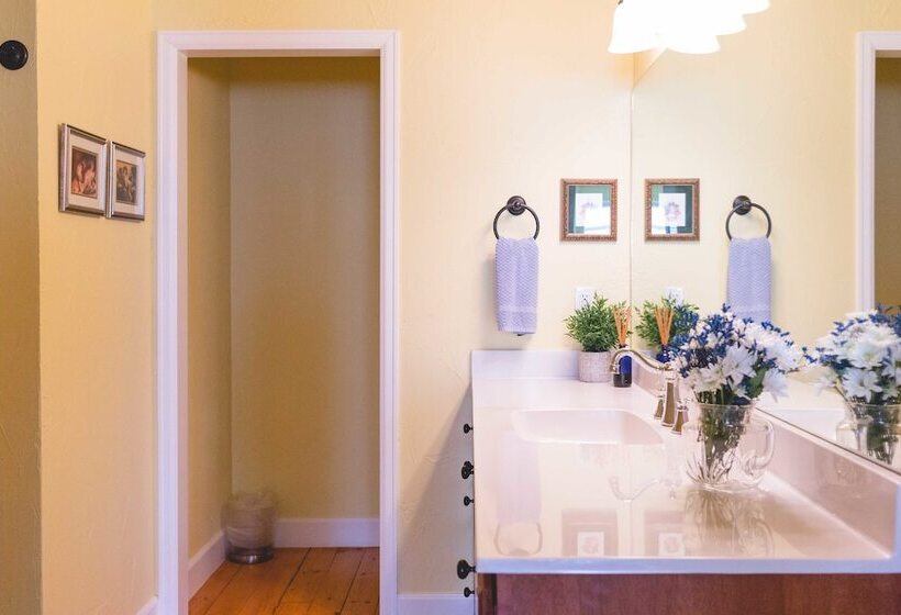 호텔 High Cotton Inn