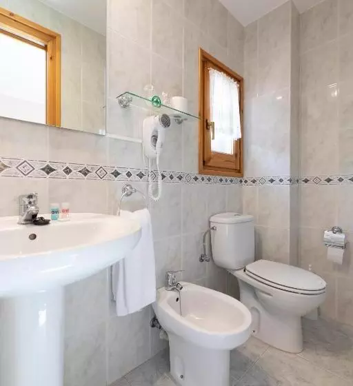 Hotelli Hostal Montserrat