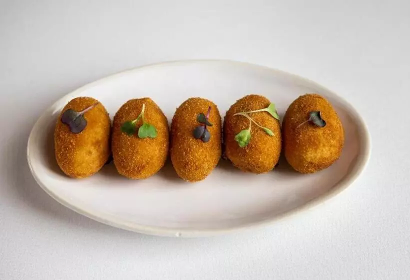 Hotelli Hostal Montserrat