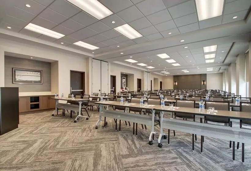 هتل Hyatt Place Milwaukee Downtown