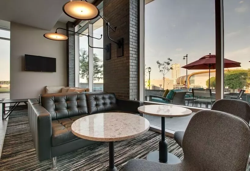 هتل Hyatt Place Milwaukee Downtown