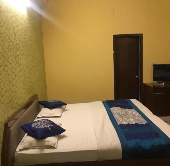 Отель Collection O 1088 Kamesh Hut