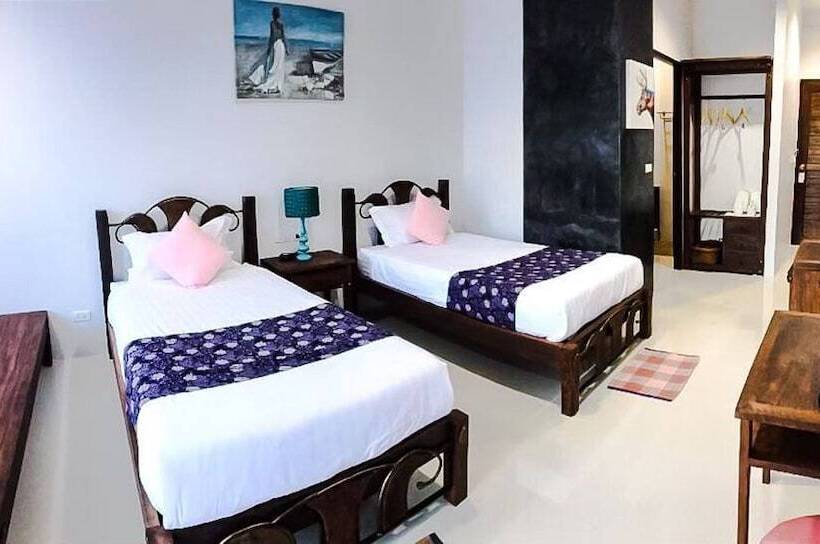 בית מלון כפרי Kornwat Garden Resort