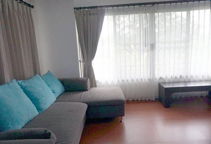 בית מלון כפרי Kornwat Garden Resort