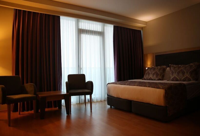 هتل Metro City Apartments