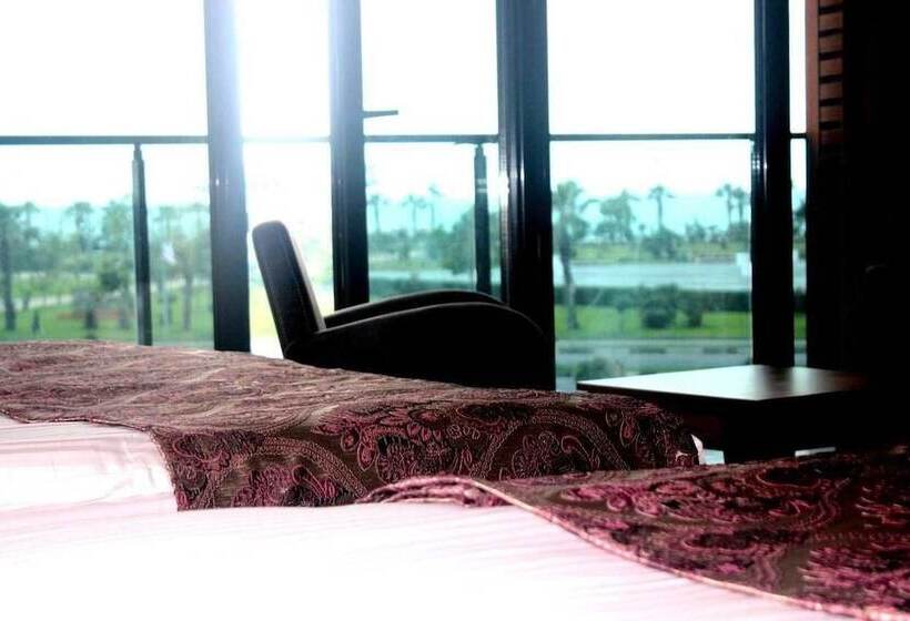 هتل Metro City Apartments