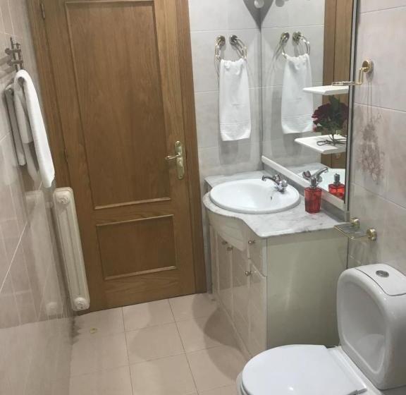 هتل Pension Logroño