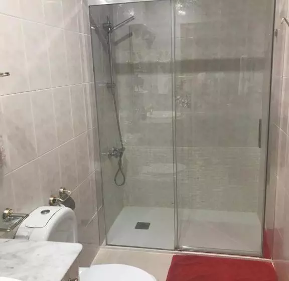 ホテル Pension Logroño