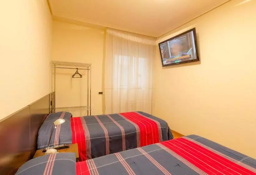 ホテル Pension Logroño