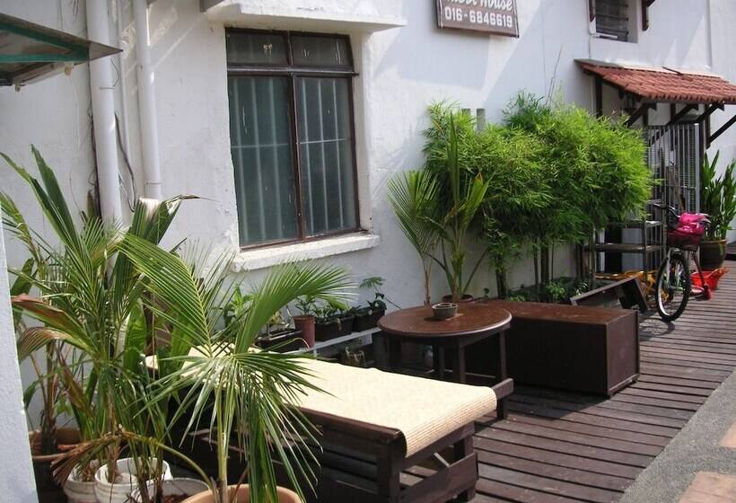 Hotel River One Residence   Hostel