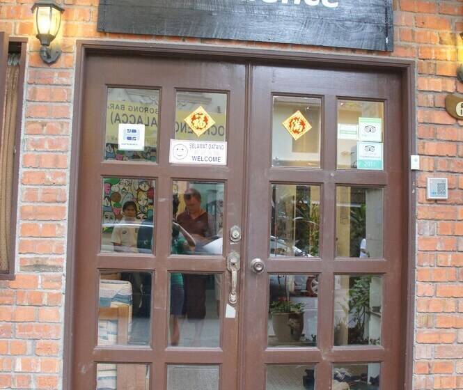 Hotel River One Residence   Hostel