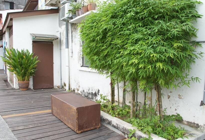 Hotel River One Residence   Hostel