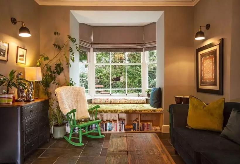 Hotelli Summerhill Guest House