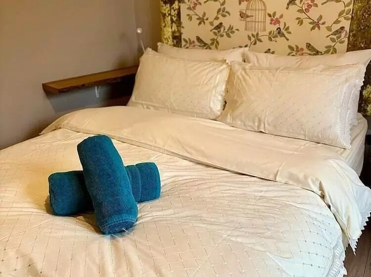 Hotelli Summerhill Guest House