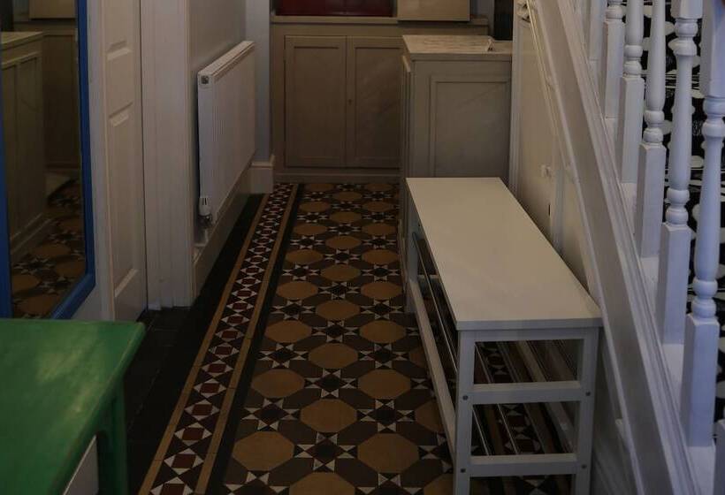 فندق Summerhill Guest House