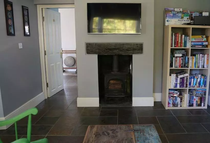 Hotelli Summerhill Guest House