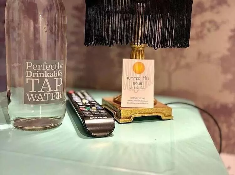 Hotelli Summerhill Guest House