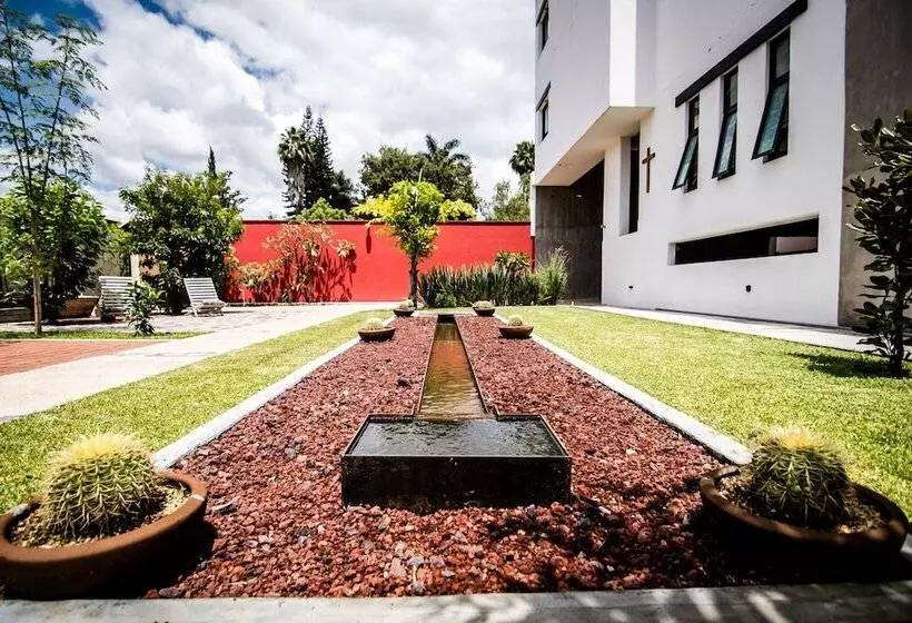 Maria Ines Hotel Suite