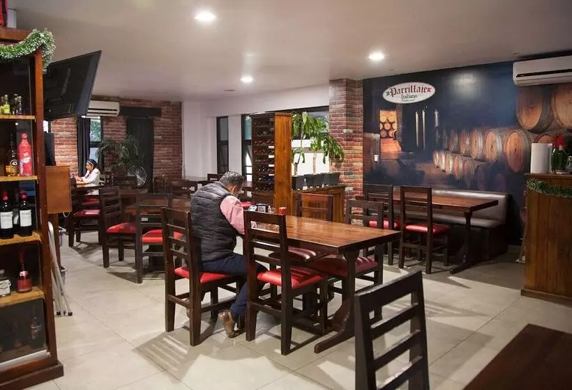 Maria Ines Hotel Suite