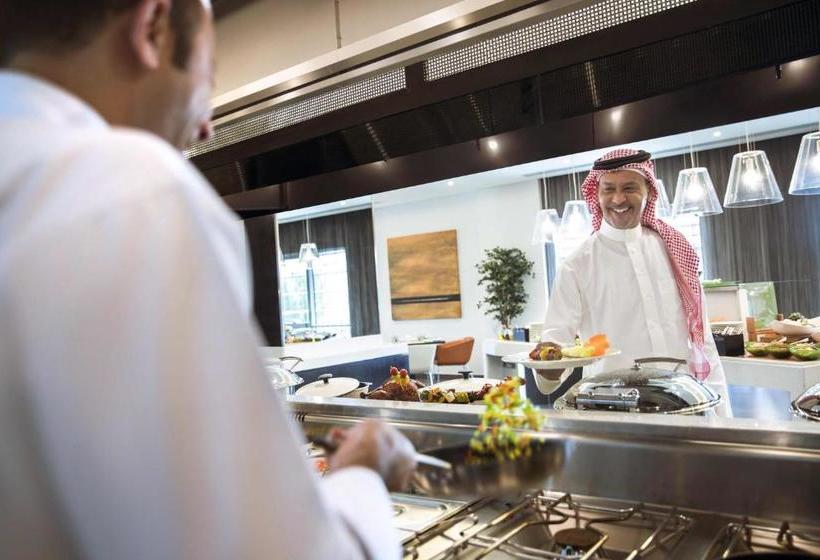 Hotel Centro Salama Jeddah By Rotana