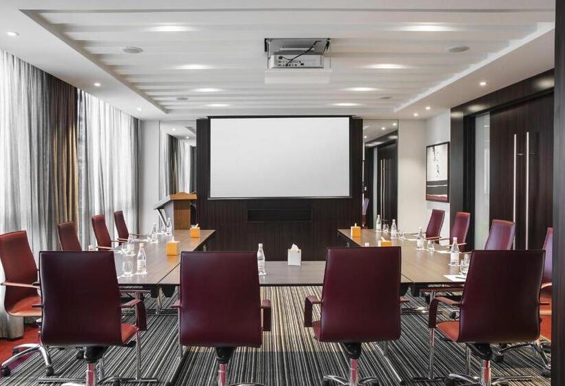 Hotel Centro Salama Jeddah By Rotana