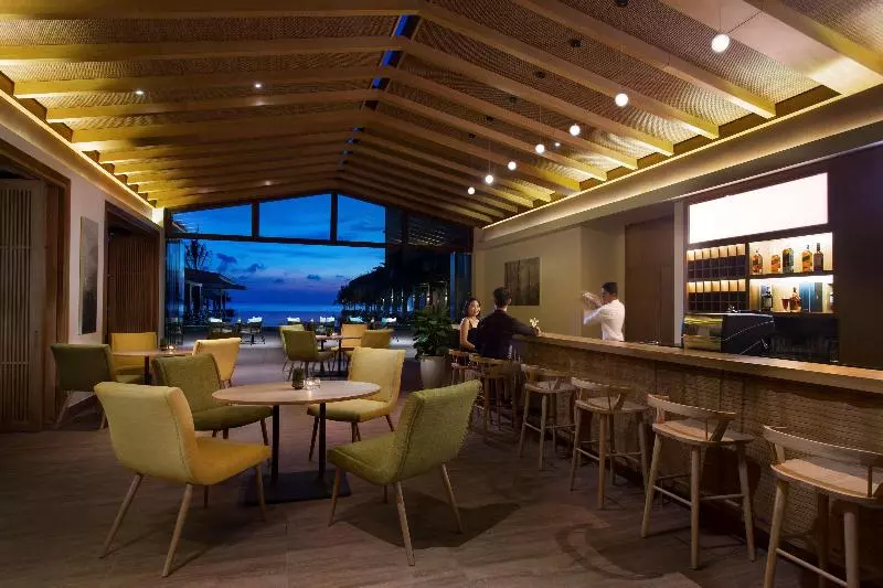 هتل Dusit Princess Moonrise Beach Resort