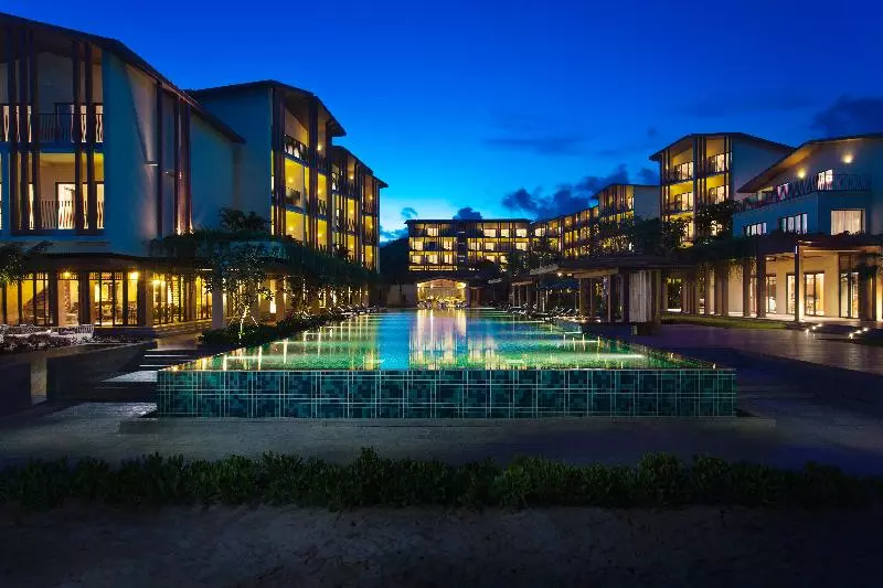 هتل Dusit Princess Moonrise Beach Resort