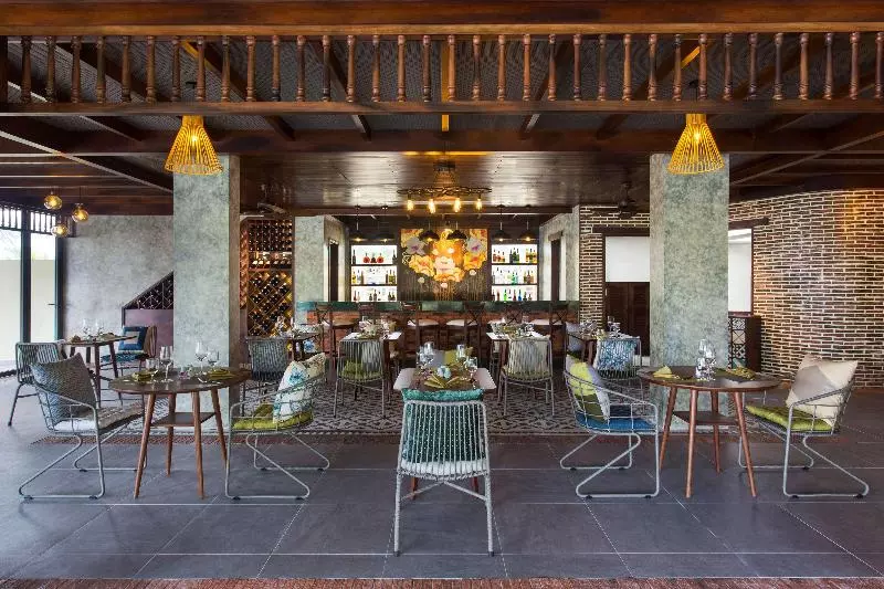 هتل Dusit Princess Moonrise Beach Resort