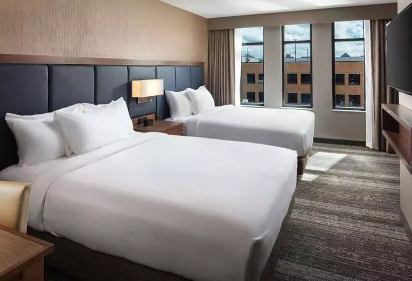 ホテル Embassy Suites By Hilton South Bend At Notre Dame