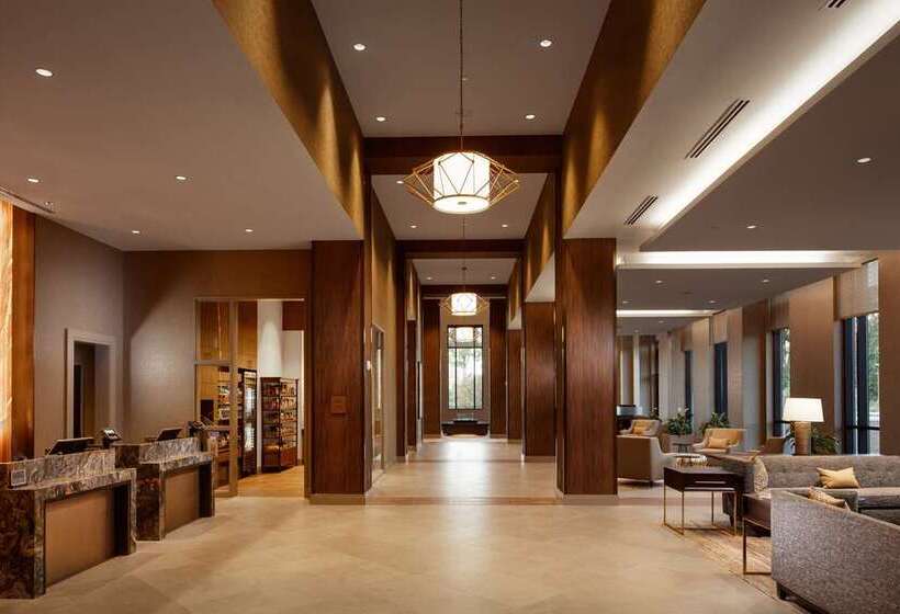 هتل Embassy Suites By Hilton South Bend At Notre Dame