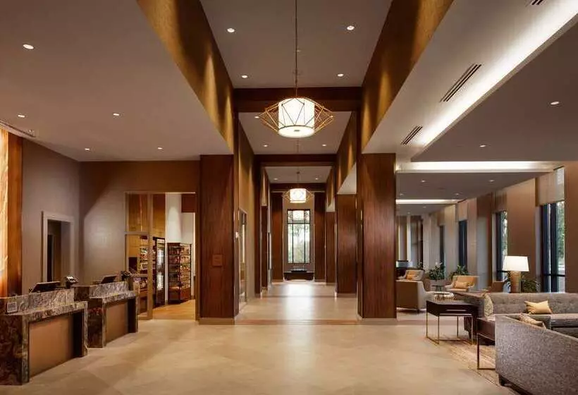 ホテル Embassy Suites By Hilton South Bend At Notre Dame