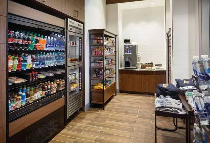ホテル Embassy Suites By Hilton South Bend At Notre Dame