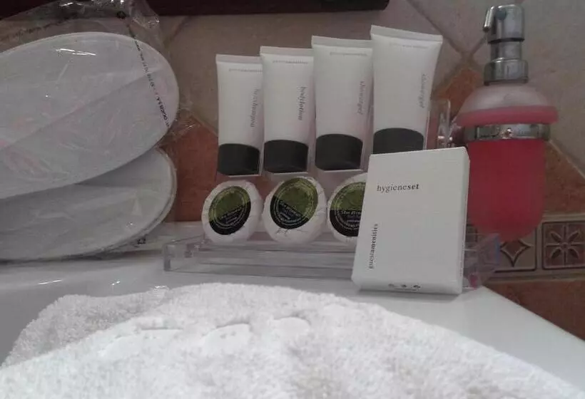 ホテル Finiki Plaza