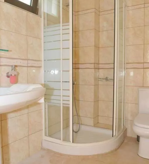 ホテル Finiki Plaza