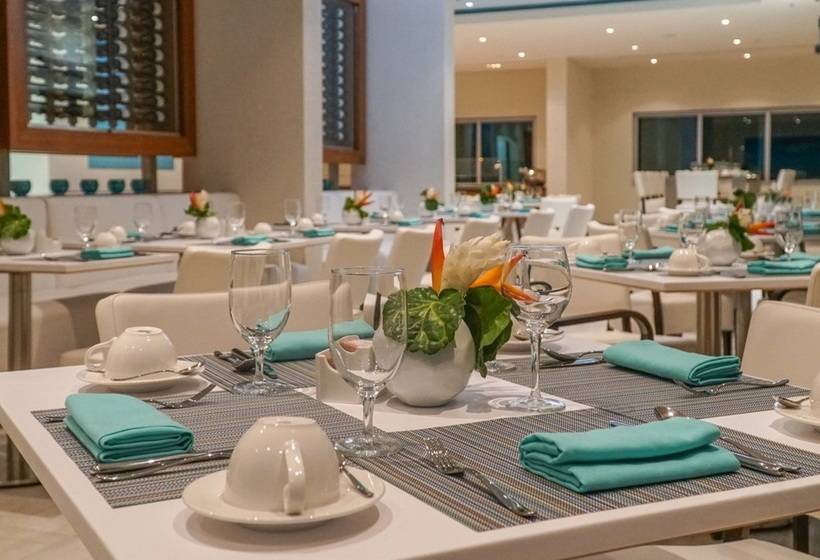 هتل Harbor Club St. Lucia, Curio Collection By Hilton