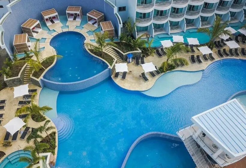 هتل Harbor Club St. Lucia, Curio Collection By Hilton