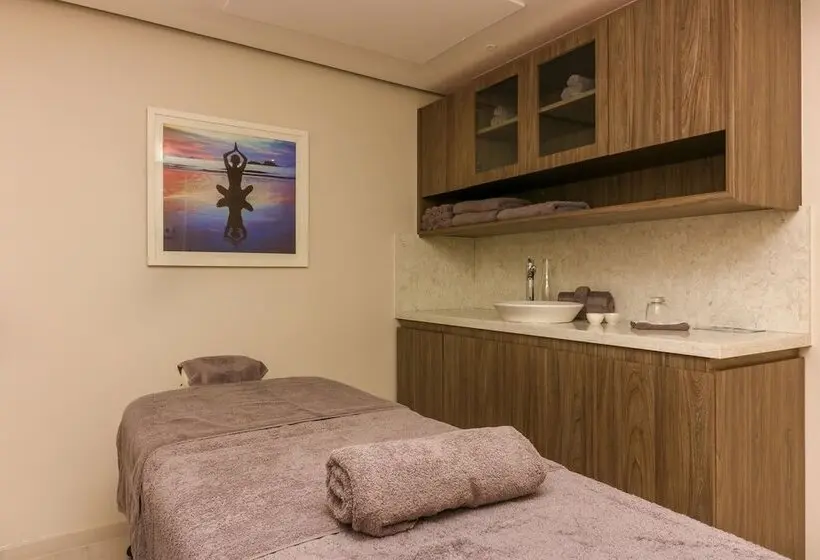 هتل Harbor Club St. Lucia, Curio Collection By Hilton