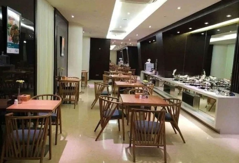 Otel Jinjiang Inn Shanghai Xintiandi Xizang South Road