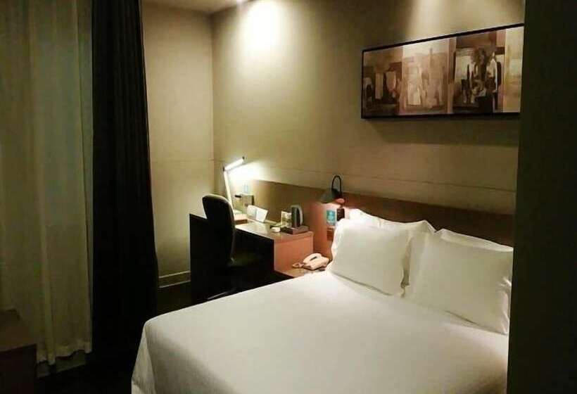 Otel Jinjiang Inn Shanghai Xintiandi Xizang South Road