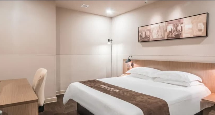 Otel Jinjiang Inn Shanghai Xintiandi Xizang South Road