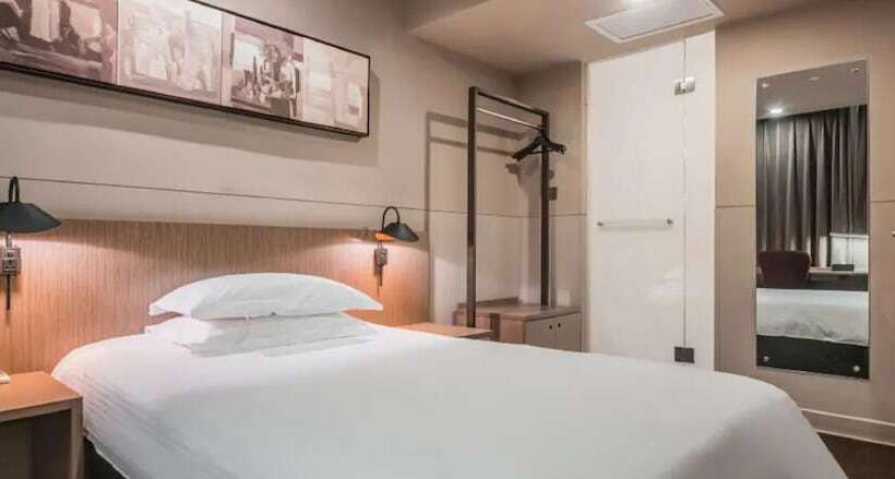 Otel Jinjiang Inn Shanghai Xintiandi Xizang South Road