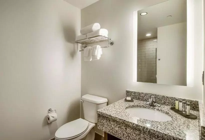 New Bedford Harbor Hotel, Ascend Hotel Collection