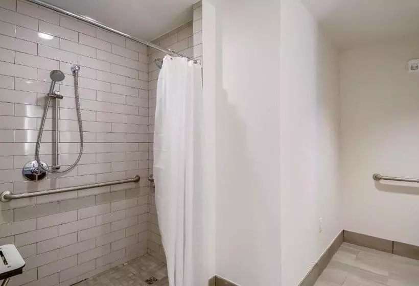 New Bedford Harbor Hotel, Ascend Hotel Collection