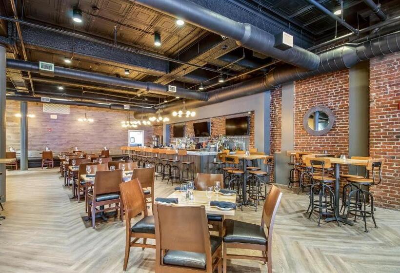 New Bedford Harbor Hotel, Ascend Hotel Collection